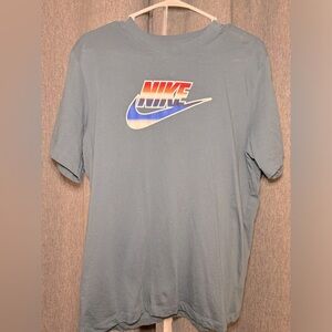 Men’s Nike t-shirt